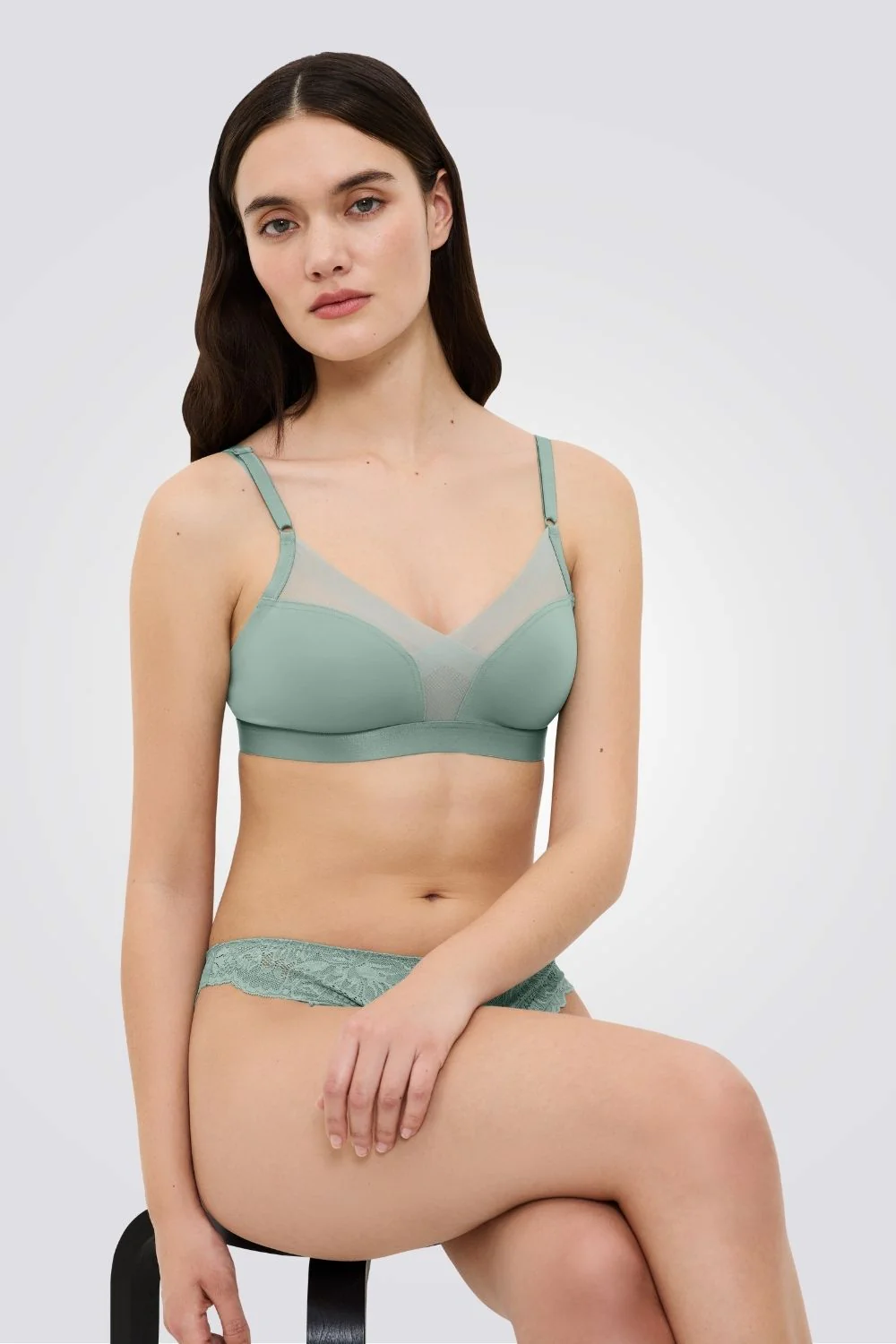 חזייה Triumph Shape Smart N ללא ריפוד בצבע ירוק - Image 3