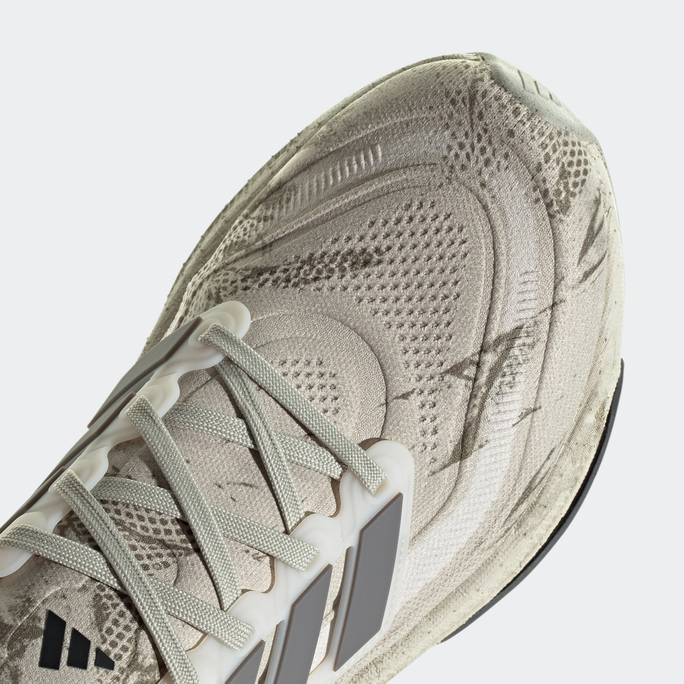נעלי ספורט לגברים ULTRABOOST LIGHT בצבע אפור - Image 8