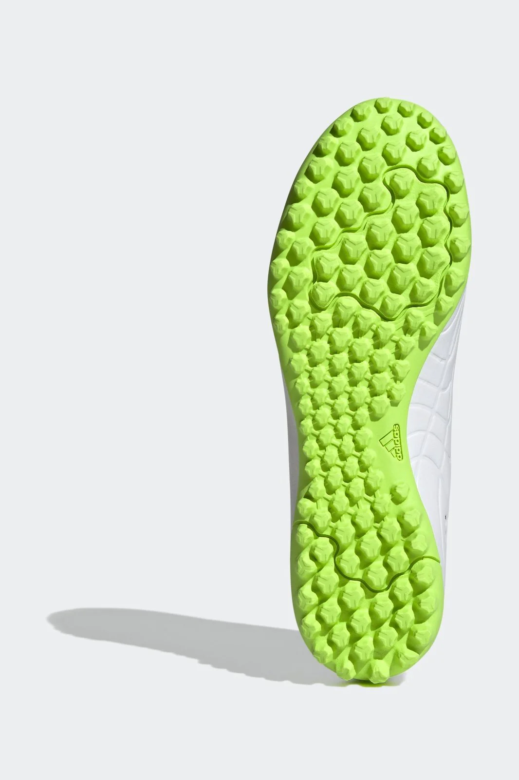 נעלי קטרגל לגברים COPA PURE.4 TURF בצבע לבן שחור וירוק זוהר - Image 4