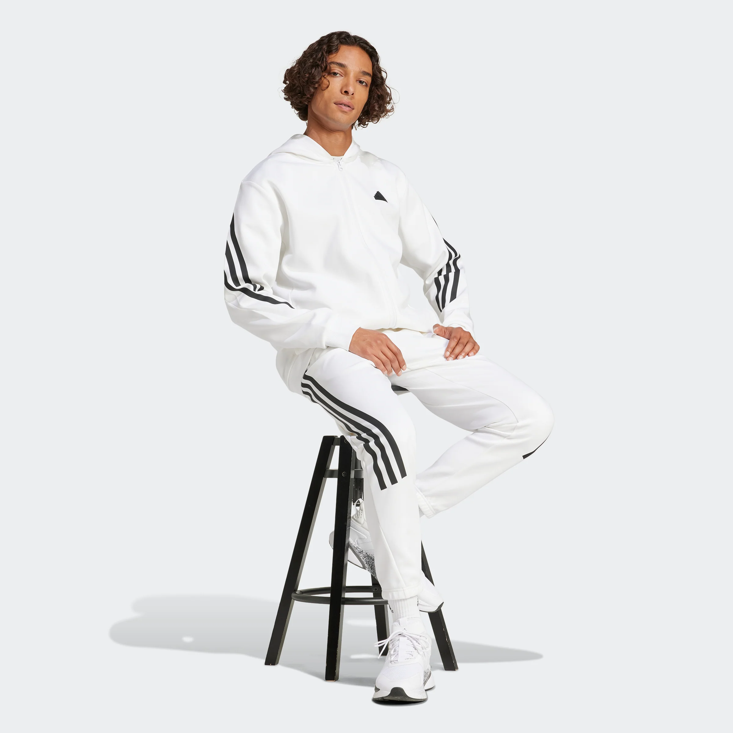 סווטשירט קפוצ'ון FUTURE ICONS 3-STRIPES בצבע לבן - Image 8