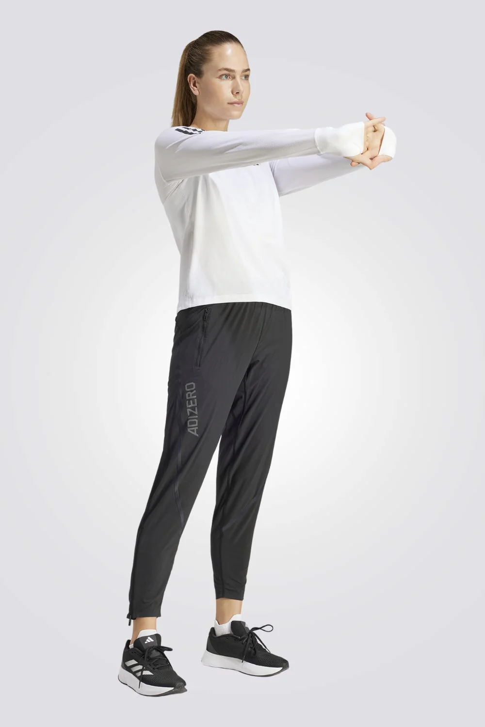 חולצת ספורט Own The Run Longsleeve לנשים - Image 3