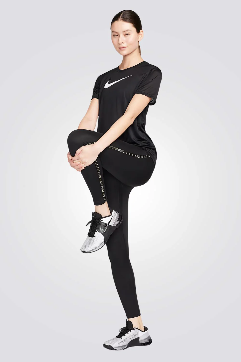 טישירט ספורט Women's Dri-FIT Graphic לנשים - Image 3